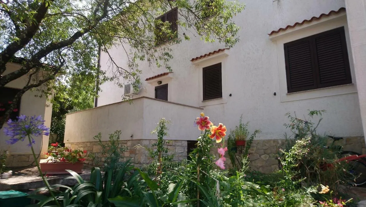 Διαμέρισμα Apartman Dino Tar-Vabriga